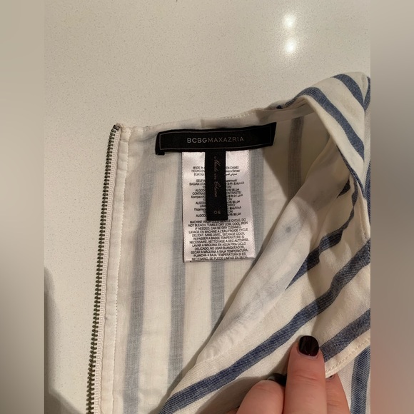 Shirt dress - Picture 2 of 3